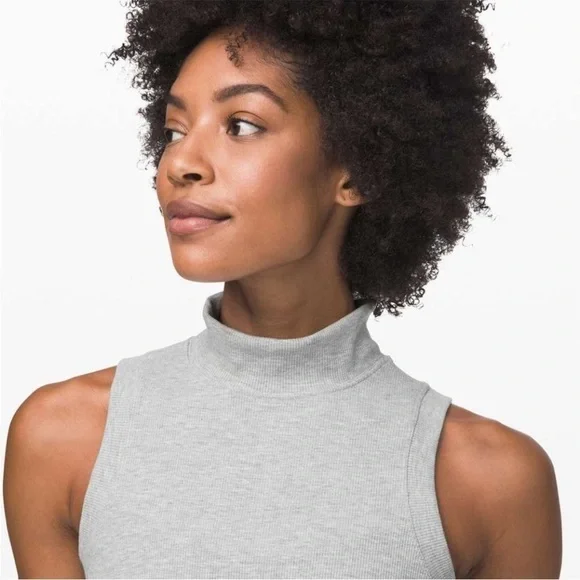 Lululemon Athletica Gone For The Week Dress Gray Medium NWOT - Picture 5 of 12